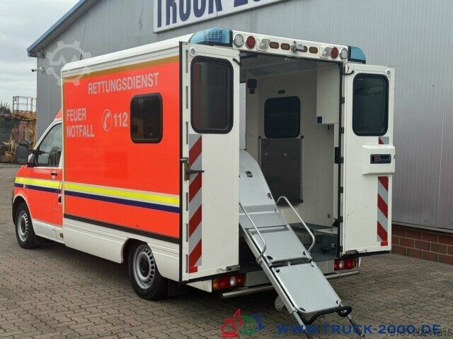 Brandweerwagen Volkswagen T5 2.0 TDI Autom KTW Krankentransport inkl Liege