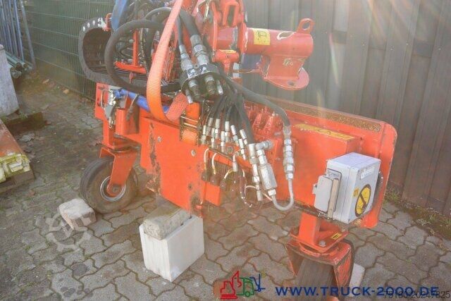 Fourgon Multicar Dücker Uni Arm UNA 200 Ausleger + Kontergewicht