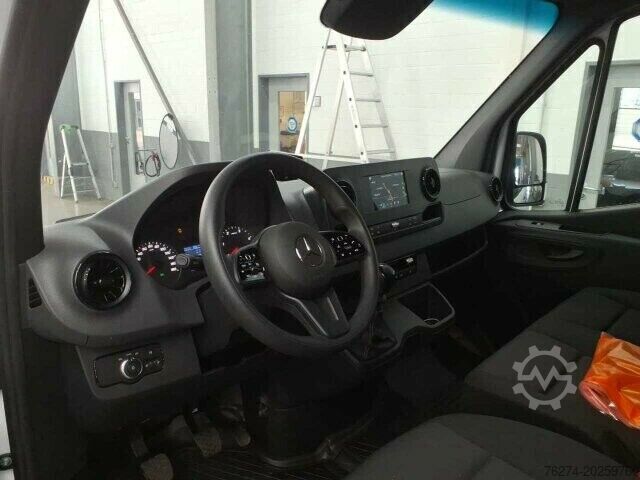 Furgon z wysokim dachem Mercedes-Benz Sprinter 519 CDI Hochdach