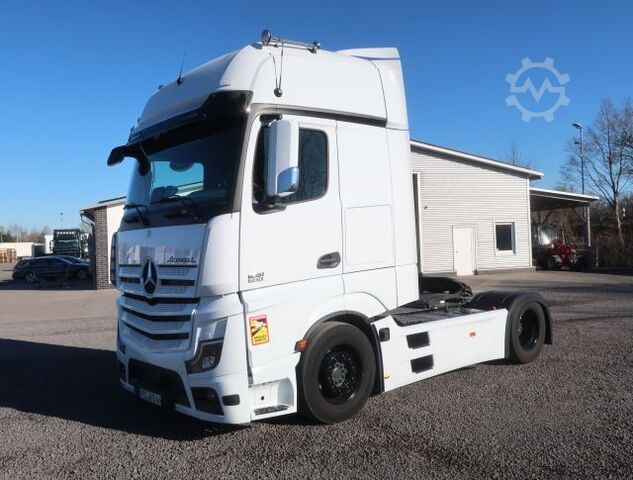 Volume trekker Mercedes Benz 1851 LSNRL Lowliner Actros Giga Verstellkupplung