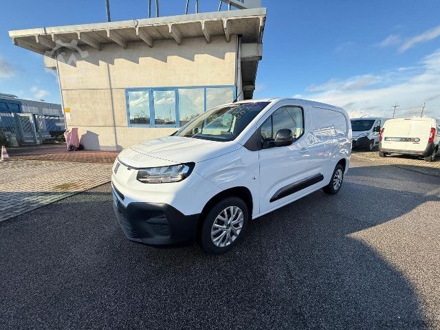Bestelwagen Fiat Doblo Van 1.5 bluehdi 130cv LH1