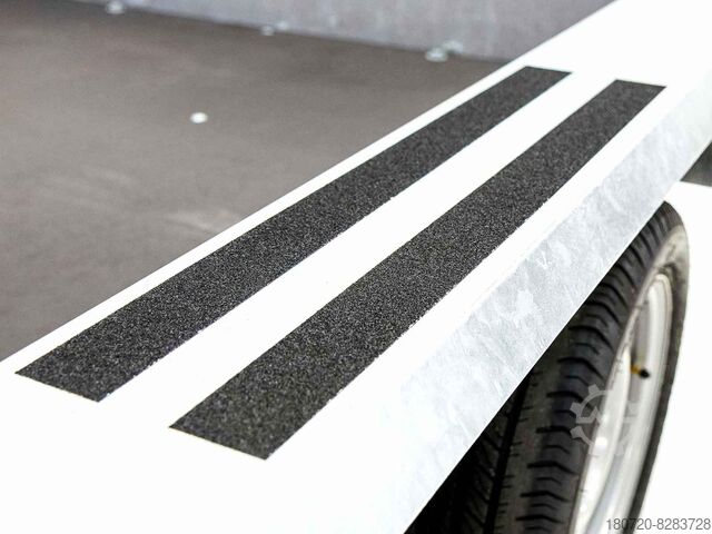 İnşaat makineleri römorku Temared Baumaschinenanhänger Builder 153x260cm 2,7t Rampe