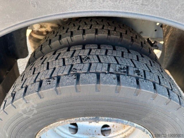 Vrachtwagen met bakwagen IVECO ML75E16/P E6 RS 3690 Koffer LBW nur 43TKM