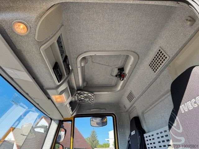 Vrachtwagen met bakwagen IVECO ML75E16/P E6 RS 3690 Koffer LBW nur 43TKM