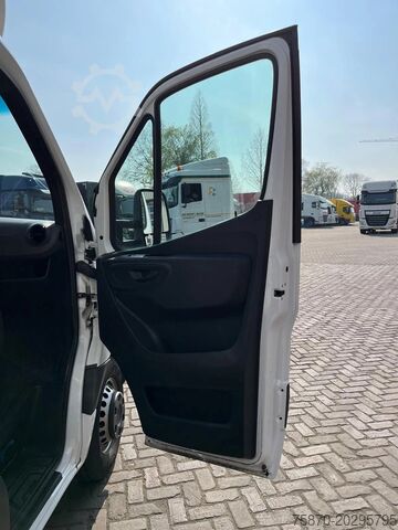 Mala Mercedes-Benz Sprinter 516CDI