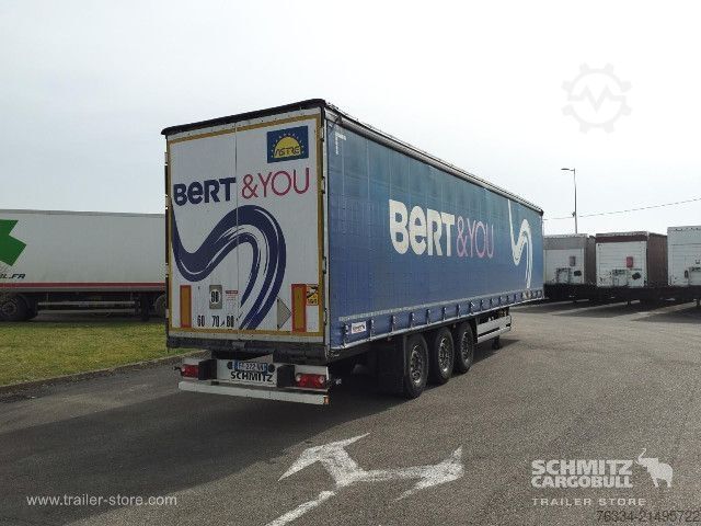 Semi-reboque aberto com lona Schmitz Cargobull Semitrailer Curtainsider Standard
