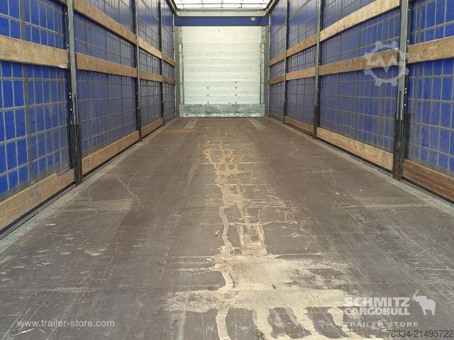 Semi-reboque aberto com lona Schmitz Cargobull Semitrailer Curtainsider Standard
