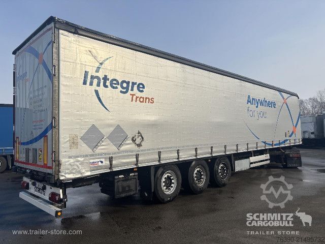 Semi-reboque aberto com lona Schmitz Cargobull Semitrailer Curtainsider Standard