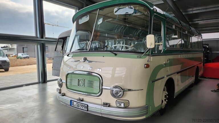 Autobus granturismo SETRA Kässbohrer Setra S 6, S 7, S 9 , S 10Oldtimerbus