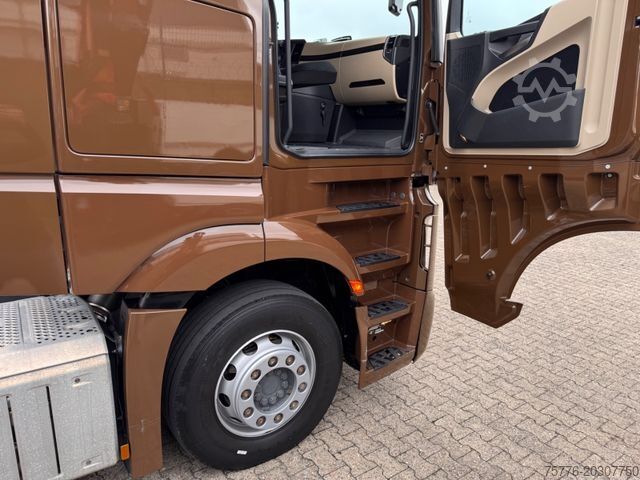 Standard tractor unit MERCEDES-BENZ 1848 Actros 5 BigSPace