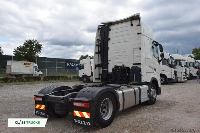 τυπική μονάδα τράκτορα VOLVO FH 500 Globetrotter XL