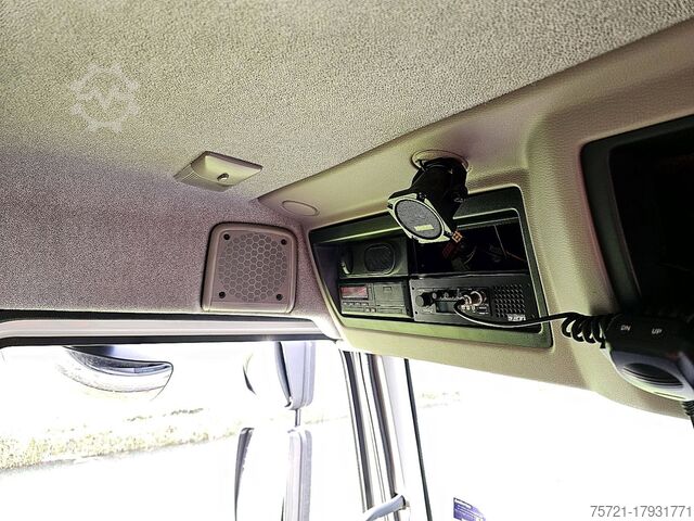 Bâche coulissante DAF LF 210 7.49T AIRCO LIFT