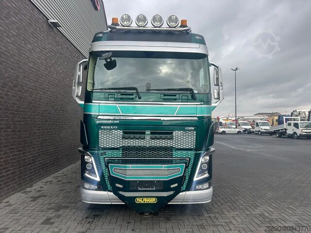 Kranbil Volvo FH 16.650 8X4 TREKKER MET PALFINGER PK 165002 G...