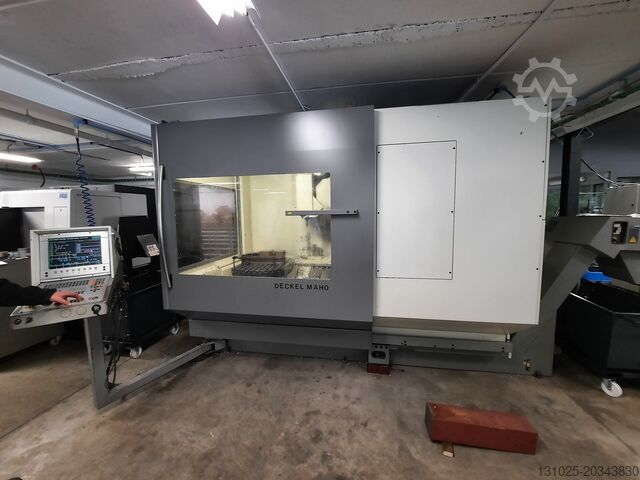 Centro di lavoro universale Deckel Maho DMU 80P