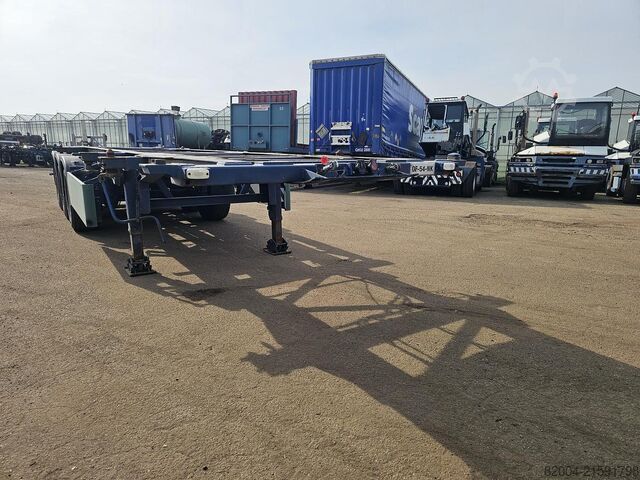 Containervervoer Van Hool 30 foot container chassis | tank container tran...