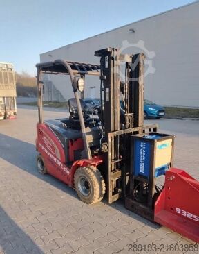 Off-road forklift Manitou ME 425 C 2,5 t Elektro