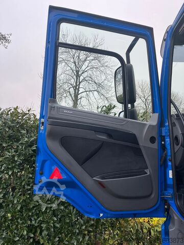 Standaard-SZM DAF CF 330 FT