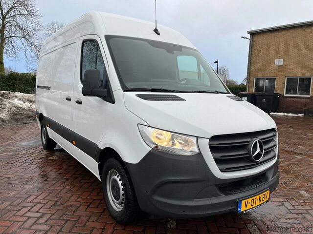 Furgão de painéis Mercedes-Benz Sprinter 317 CDI L2H2