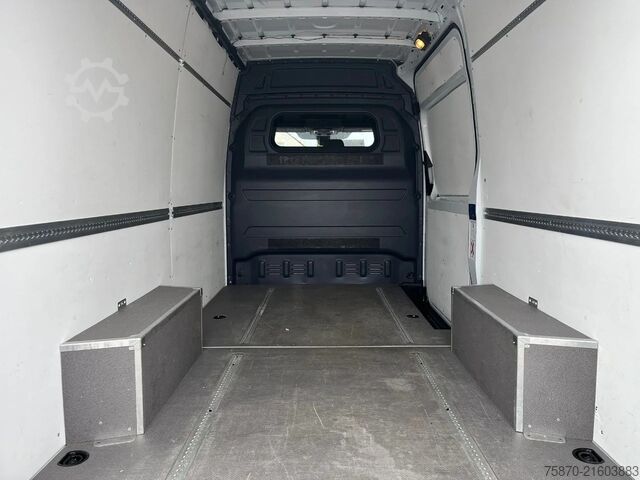 Furgão de painéis Mercedes-Benz Sprinter 317 CDI L2H2