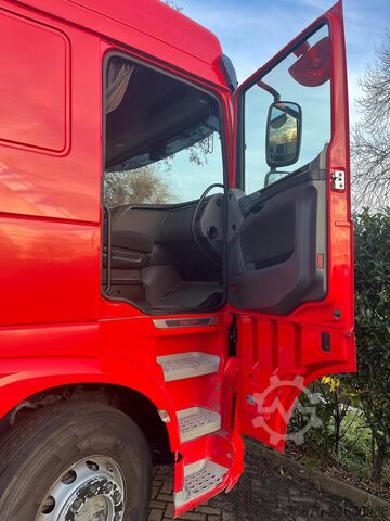 Gevaarlijke stoffen DAF XF 450 FT ADR HYDRAULIEK