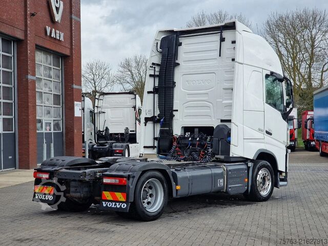 Volume-SZM Volvo FH 13.500 Globetrotter XL 4x2 - I parkcool - Fu...