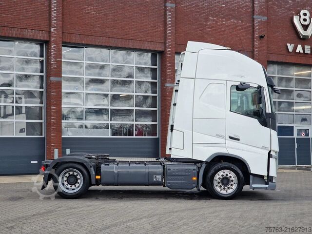 Volume-SZM Volvo FH 13.500 Globetrotter XL 4x2 - I parkcool - Fu...