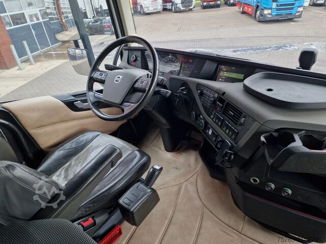 Volume-SZM Volvo FH 13.500 Globetrotter XL 4x2 - I parkcool - Fu...