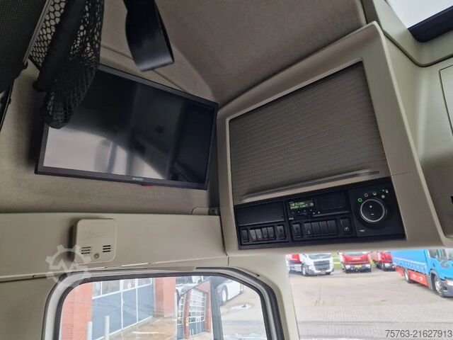 Volume-SZM Volvo FH 13.500 Globetrotter XL 4x2 - I parkcool - Fu...