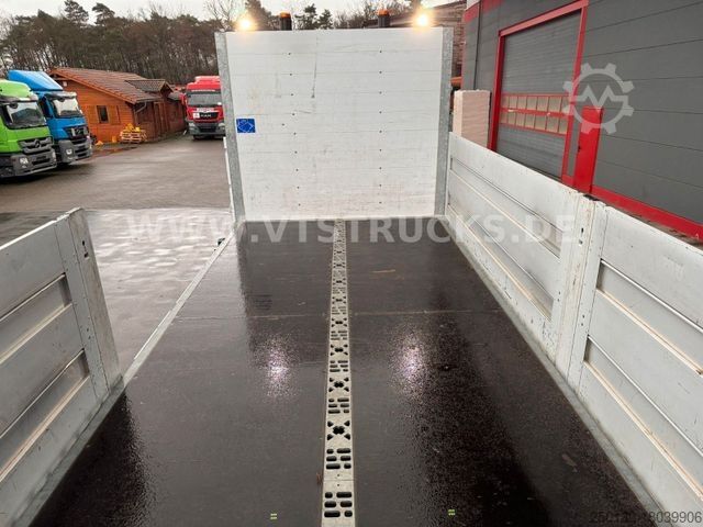 Vrachtauto met open laadbak MERCEDES-BENZ Actros 2545 6x2 Lift-Lenk + HMF2320 Ladekran