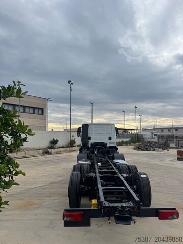 Vrachtwagenchassis Iveco 350X54