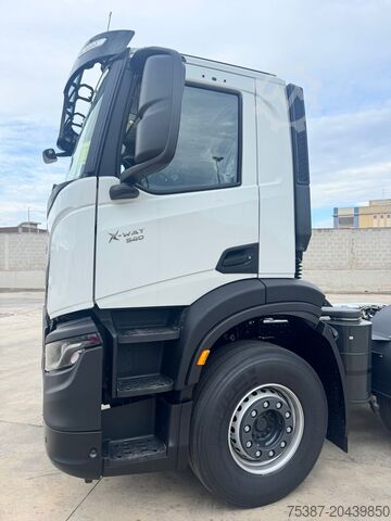 Vrachtwagenchassis Iveco 350X54