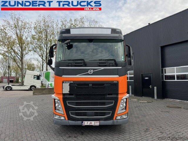 Standaard-SZM Volvo FH 460 GLOBETROTTER , 2 TANKS , LOW KM