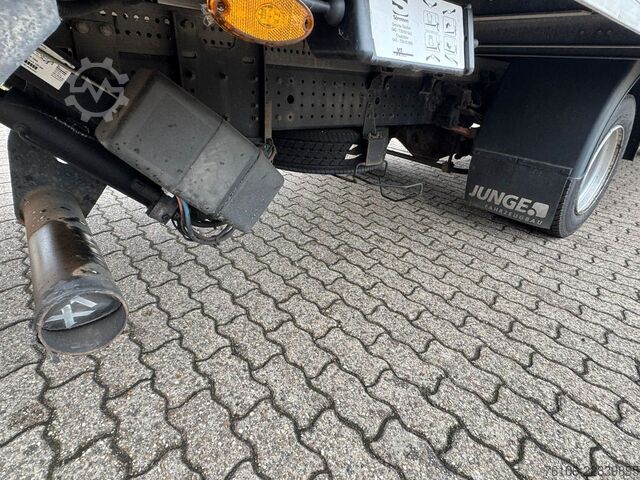 Φορτηγό κουτί (κουρμπαριστό) FUSO Canter 7C15 Koffer mit Ladebordwand