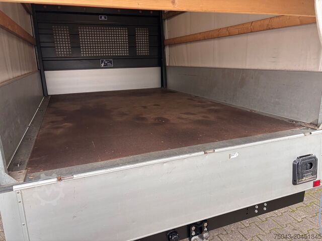 Transzporter platóval és ponyvával Renault Master 3,5T Plane*Allrad*Klima*1.Hand*