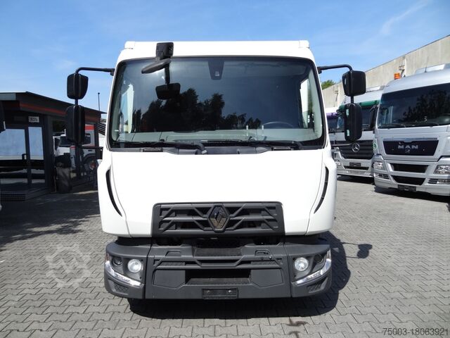 Vrachtwagen met bakwagen Renault D10.210 7m Koffer