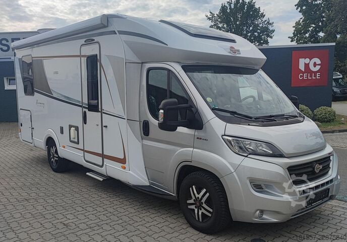 Autorulotă semi-integrată BÜRSTNER Lyseo TD 744