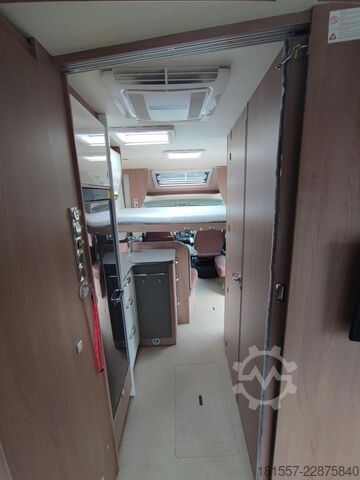 Autorulotă semi-integrată BÜRSTNER Lyseo TD 744