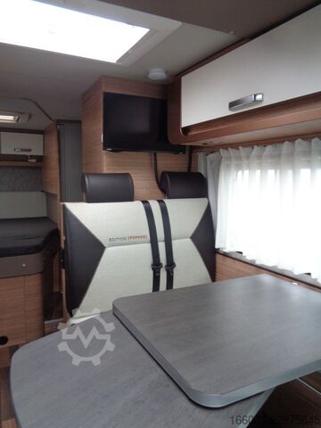 Autorulotă semi-integrată WEINSBERG CaraCompact 600 MF *DuoControl*e. Einstiegstufe*