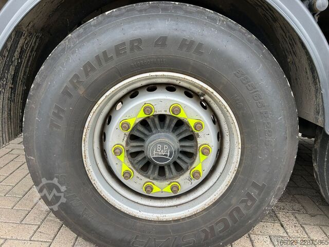 Semiremorcă cu podea mobilă KRAKER CF-Z Schubboden 92m³ 10mm Boden Sehr sauber