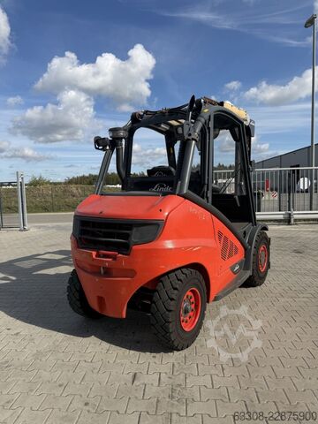 Chariot élévateur à fourche diesel Linde H45D-02