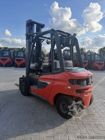 Chariot élévateur à fourche diesel Linde H30D-01/1202