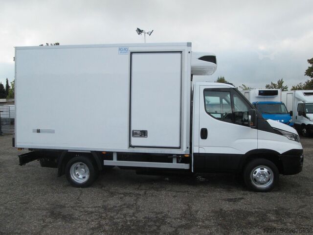 Furgon sa rashladnim sandukom IVECO 40 C14 CNG 3.0 *Maxi 2xCarrier Tiefkühler*Euro6*