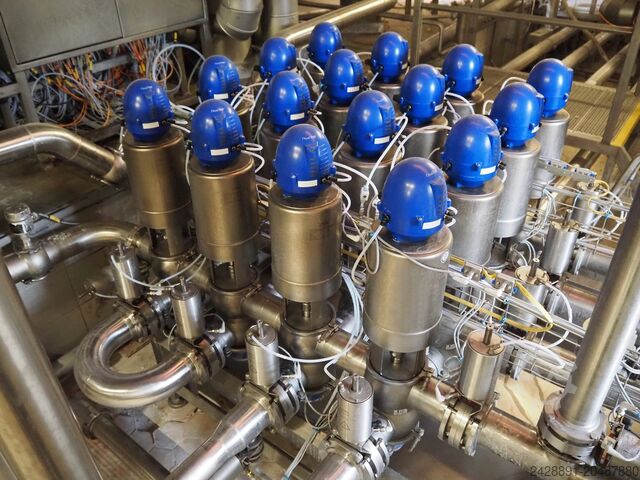 Elosztó szelepekkel és szabályzókkal Alfa Laval