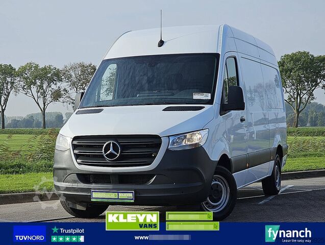 Hochdachkombi MERCEDES-BENZ SPRINTER 317 L2H2 RWD Automaat Airco Mbux Camer...