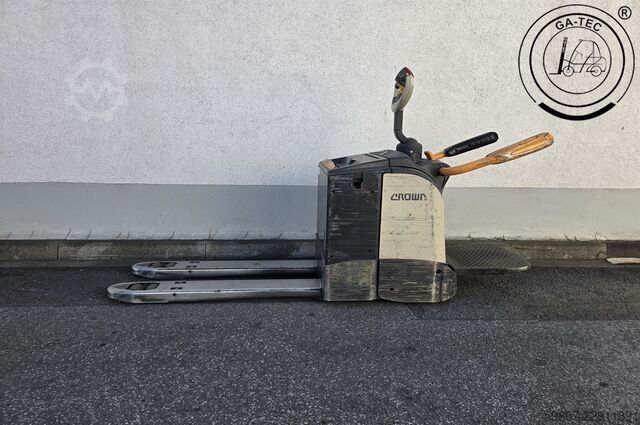  Crown WT 3040