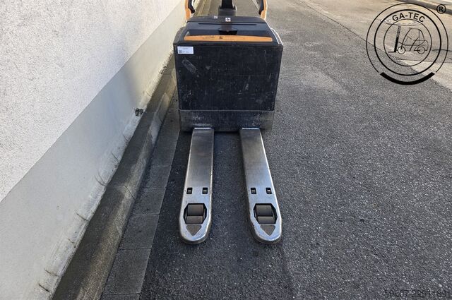  Crown WT 3040