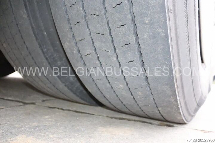 Entrenador Van Hool TX16 Astron