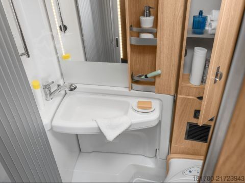 Caravana semiintegrada Knaus Sky TI 650 MEG *TraumMobil*Automatik*IC-Line*