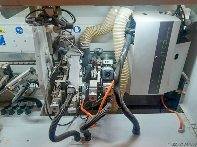 Bordatrice su un solo lato BIESSE AKRON 1330 A