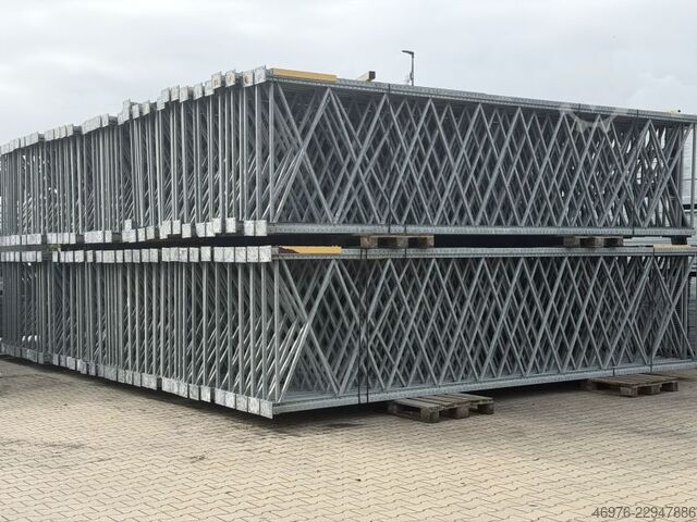 Magazzino a grande altezza Montanti per scaffalature portapallet Dexion P90 6.010 x 1.450 mm